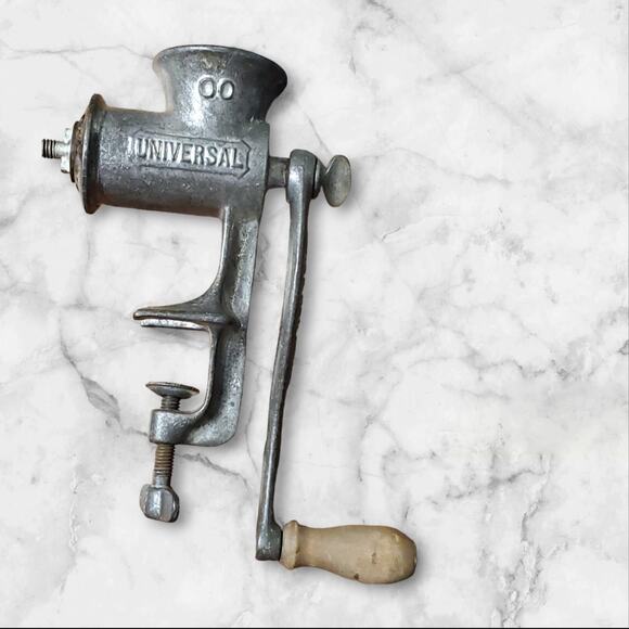 VTG Universal #00 Meat Grinder Food Chopper Table Mount For Parts or Repair - Picture 1 of 12